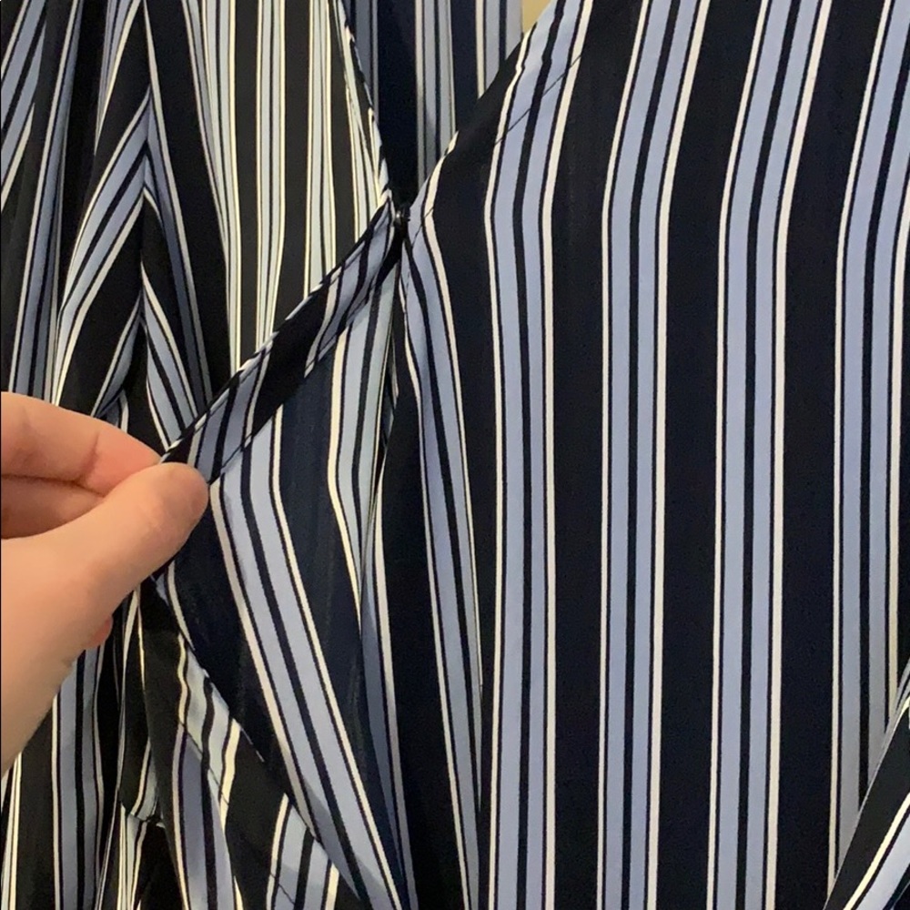 Blouse - Picture 2 of 5